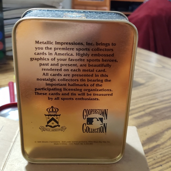 1995 Vintage ™️ Avon "Willie Mays" Collector Cards in Decorative Tin (Set of 5) - Picture 2 of 10